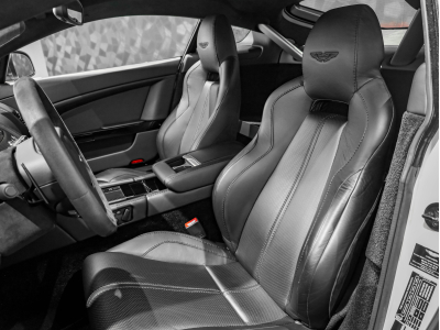 Aston Martin V8 Vantage N430 Coupé