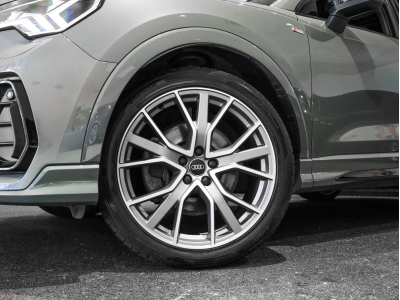 Audi Q3 QUATTRO S-LINE