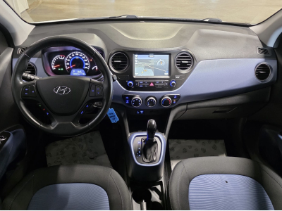 Hyundai i10 1.0 AUTO CLIM NAVI