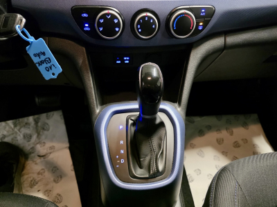 Hyundai i10 1.0 AUTO CLIM NAVI
