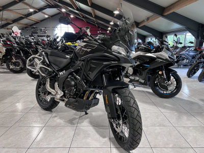 CF Moto 700 MT ADV GT