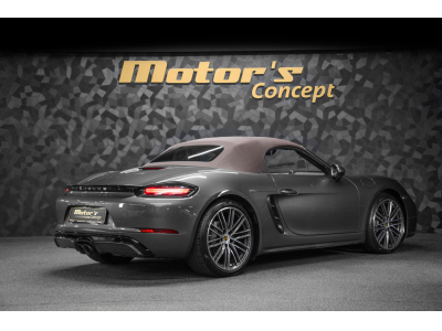 Porsche 718 Boxster 2.0 - CUIR EXPRESSO / COGNAC