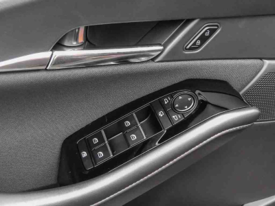 Mazda CX-30 2.5 E-Skyactiv  G 140 Homura