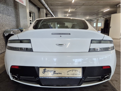Aston Martin V8 Vantage EUROPA CARBON CUIR NAVI