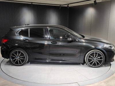 BMW 116 1.5 SDRIVE PACK M GPS CARPLAY CAMERA SIEGES CHAUFFANTS HARMAN KARDON