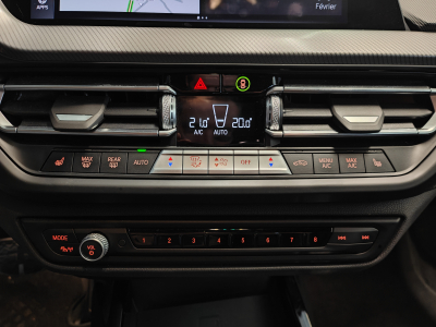 BMW 116 1.5 SDRIVE PACK M GPS CARPLAY CAMERA SIEGES CHAUFFANTS HARMAN KARDON