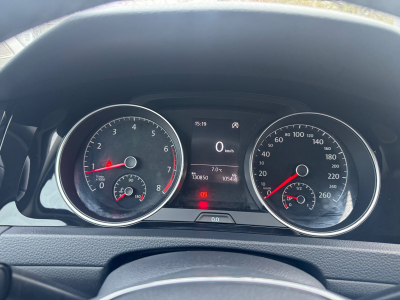 Volkswagen Golf VOLKSWAGEN GOLF HIGHLINE BMW LEDER BII XENON PDC SHZ