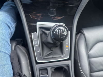 Volkswagen Golf VOLKSWAGEN GOLF HIGHLINE BMW LEDER BII XENON PDC SHZ