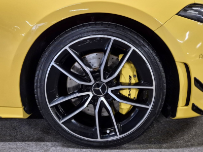 Mercedes-Benz A 35 AMG 4MATIC TURBO PACK AERO PERFORMANCE SITZE PANO CUIR NAVI