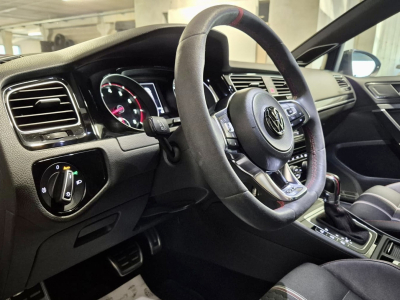 Volkswagen Golf GTI 2.0 TSI GTI DSG CLUBSPORT DYNAUDIO NAVI