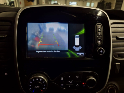 Renault Trafic BUS SPACECLASS 9 SITZE LED NAVI 1 HAND