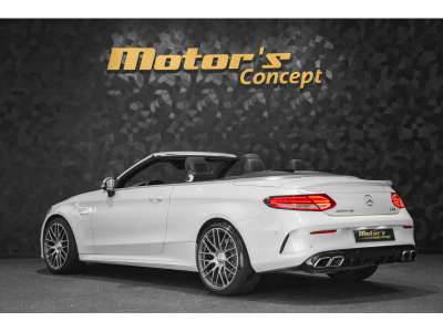Mercedes-Benz C 63 AMG Cabriolet V8