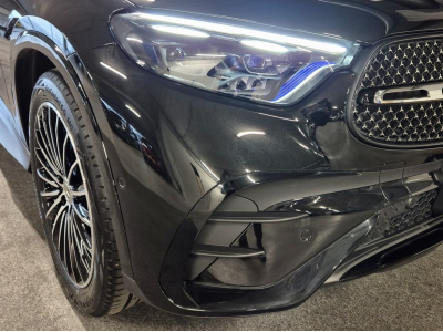 Mercedes-Benz GLC 200 4MATIC COUPE AMG LINE PANO CUIR NAVI 1 HAND