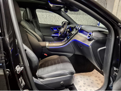 Mercedes-Benz GLC 200 4MATIC COUPE AMG LINE PANO CUIR NAVI 1 HAND