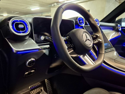 Mercedes-Benz GLC 200 4MATIC COUPE AMG LINE PANO CUIR NAVI 1 HAND
