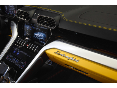 Lamborghini Urus V8 - GRIGIO KERES / GIALLO