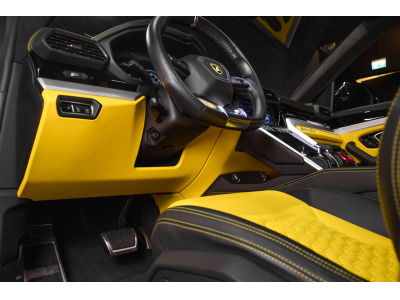 Lamborghini Urus V8 - GRIGIO KERES / GIALLO