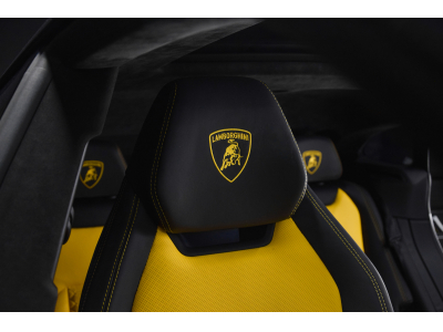 Lamborghini Urus V8 - GRIGIO KERES / GIALLO