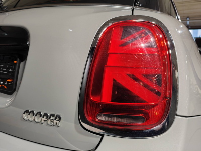 MINI Cooper 1.5 GPS CARPLAY CAMERA SIEGES CHAUFFANTS TOIT PANP