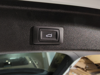 Audi A4 35 TDI S LINE GPS CAMERA CARPLAY TOIT PANO SIEGES CHAUFFANTS