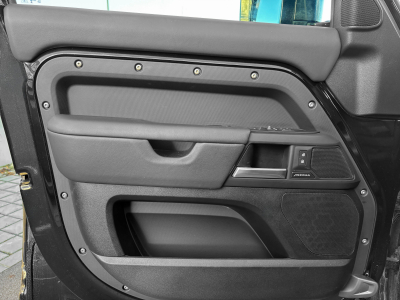 Land-Rover Defender DEFENDER 110 D250X-DYNAMIC SE AWD MY25