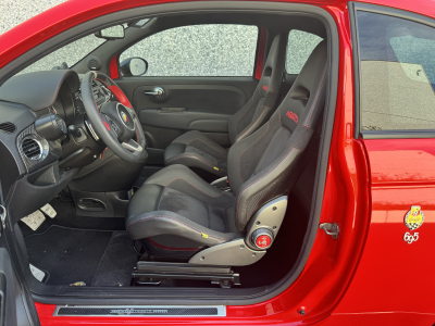 Abarth 695 TRIBUTO FERRARI /CARBON/N°1056/1199