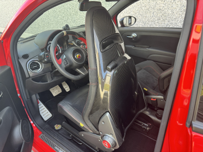 Abarth 695 TRIBUTO FERRARI /CARBON/N°1056/1199