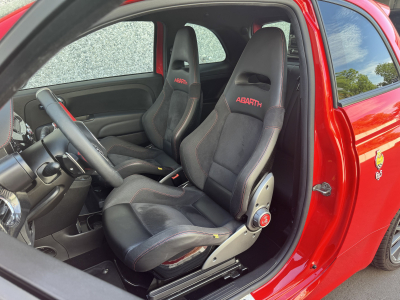 Abarth 695 TRIBUTO FERRARI /CARBON/N°1056/1199