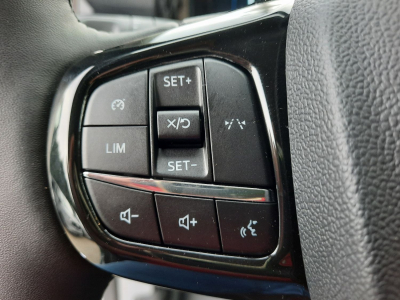 Ford Transit Custom 2.0 TDCi 170 BVA L2H1 SPORT AHK/NAVI