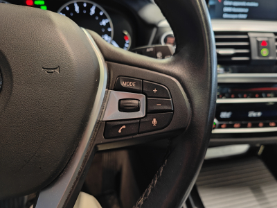 BMW X3 SDRIVE18D TOIT OUV PANO GPS BLUETOOTH CUIR