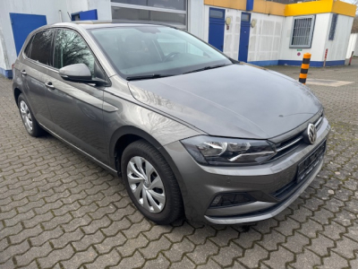 Volkswagen Polo Volkswagen Polo VI Comfortline DSG