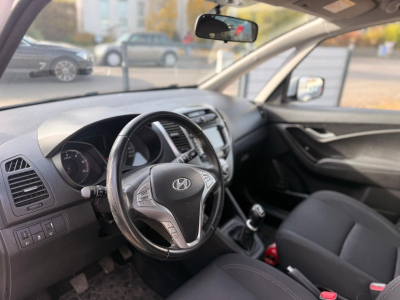 Hyundai ix20 1.6 CRDi CROSS