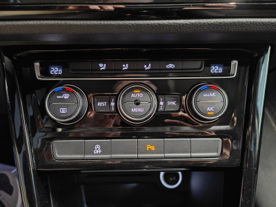 Volkswagen Touran 1.6 TDI 7PLACES GPS BLUETOOTH APS AV/ARR