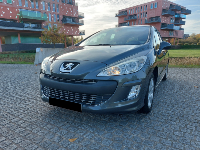 Peugeot 308 1.6 VTi 120 Auto. Premium Pack