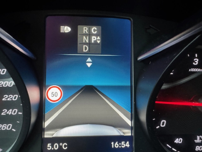 Mercedes-Benz V 250 MERCEDES-BENZ V250 LANG AMG LINE KAMERA LED STANDHEIZUNG BURMESTER