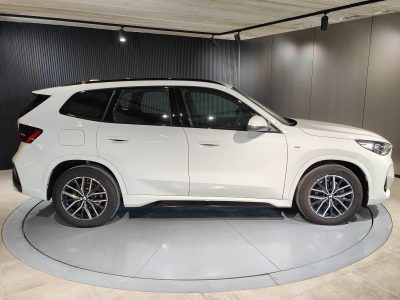 BMW X1 X1 sDrive18d PACK M CAMERA GPS CARPLAY