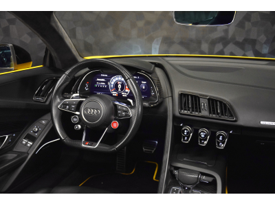Audi R8 Spyder Performance - VEGAS YELLOW