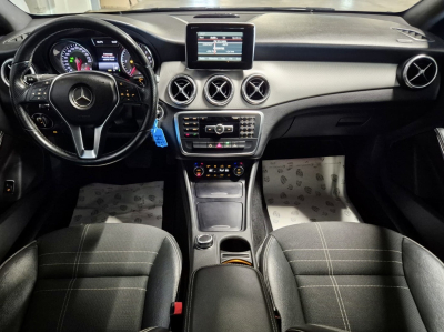 Mercedes-Benz CLA 220 CDI URBAN AUTO LED CUIR NAVI