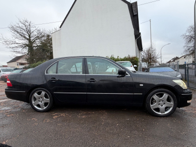 Lexus LS 430 Basis