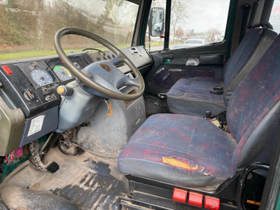 Mercedes-Benz  614 D / Doopelkabine / mit kleiner Kran