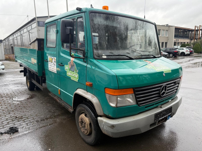Mercedes-Benz  614 D / Doopelkabine / mit kleiner Kran