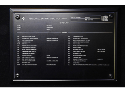 Ferrari F8 Tributo V8 - GIALLO TRIPLO STRATO