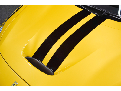 Ferrari F8 Tributo V8 - GIALLO TRIPLO STRATO