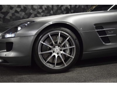 Mercedes-Benz SLS AMG Coupé 6.3 V8