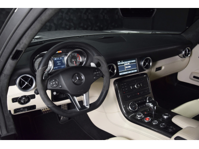 Mercedes-Benz SLS AMG Coupé 6.3 V8