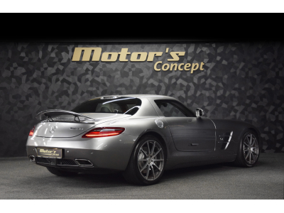 Mercedes-Benz SLS AMG Coupé 6.3 V8