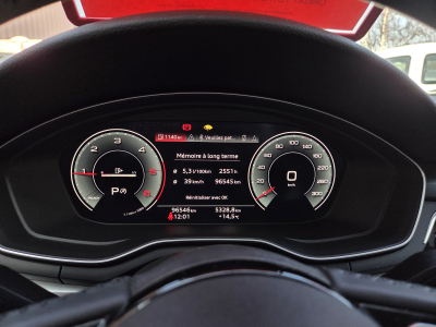 Audi A4 AVANT 30TDI S-TRONIC