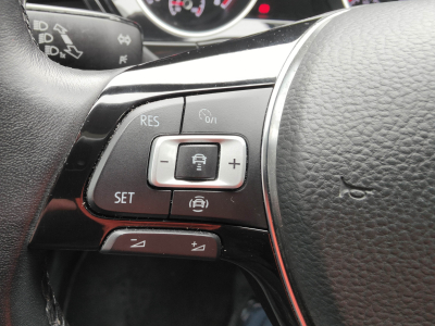 Volkswagen Touran 1.0 TSI 7 PLACES GPS CAMERA SIEGES CHAUFFANTS TOIT PANO OUVRANT