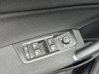 Volkswagen Touran 1.0 TSI 7 PLACES GPS CAMERA SIEGES CHAUFFANTS TOIT PANO OUVRANT