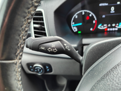 Ford Transit Custom 2.0 TDCI BOITE AUTO 3PLACES CAMERA CARPLAY CRUISE ATTELAGE